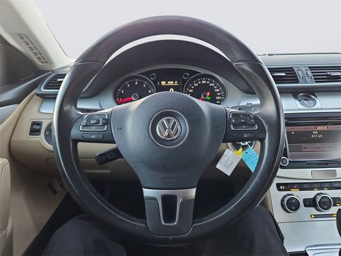 Used 2013 Volkswagen CC Sport image 24