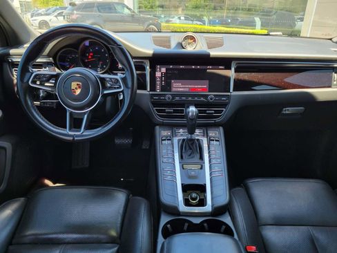 Used 2021 Porsche Macan AWD/4WD image 19