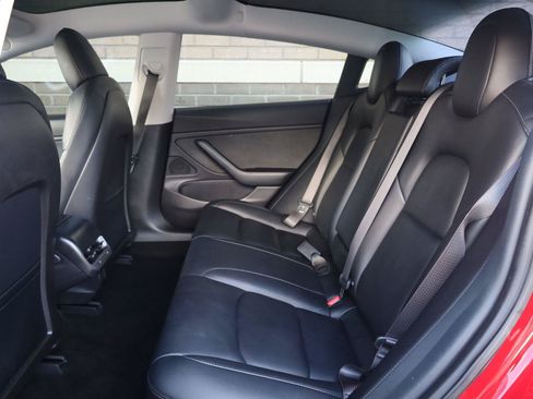 Used 2018 Tesla Model 3 Long Range AWD/4WD image 19
