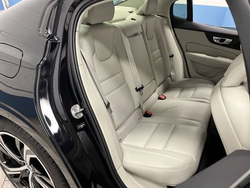 Used 2024 Volvo S60 B5 Ultimate w/ Climate Package image 30