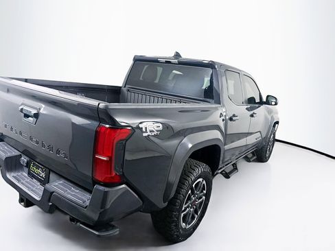 Used 2024 Toyota Tacoma TRD Sport AWD/4WD image 9