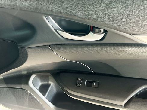 Used 2019 Honda Civic LX image 32