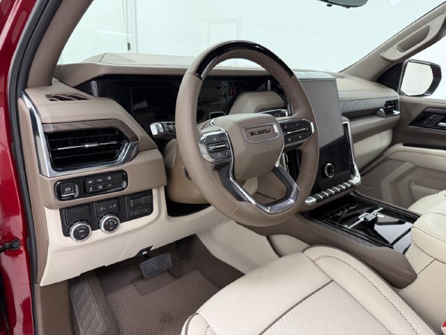 Used 2026 GMC Yukon XL Denali w/ Denali Reserve Package RWD image 9