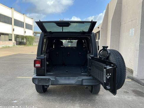 Used 2021 Jeep Wrangler Unlimited Sport AWD/4WD image 10