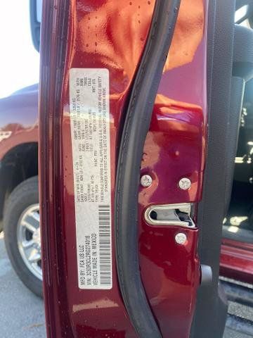 Used 2024 RAM 3500 Tradesman w/ Chrome Appearance Group AWD/4WD image 18
