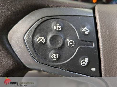 Used 2015 Chevrolet Suburban LTZ AWD/4WD image 31