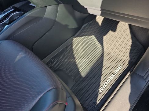 Certified 2023 Honda Ridgeline Black Edition image 18