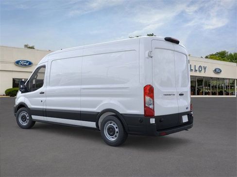New 2026 Ford Transit 250 148 Medium Roof w/ Load Area Protection Package image 4