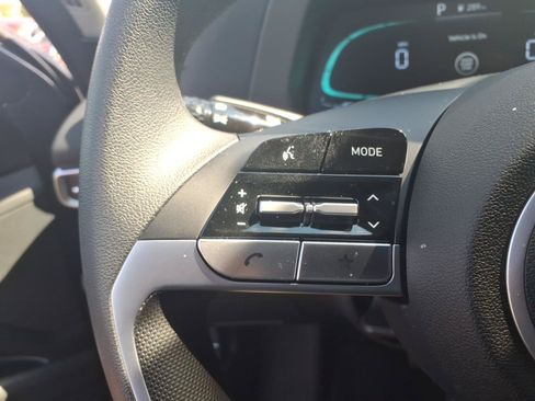 Used 2026 Hyundai Elantra Hybrid FWD image 28