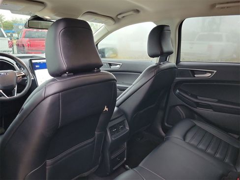Used 2024 Ford Edge SEL image 28