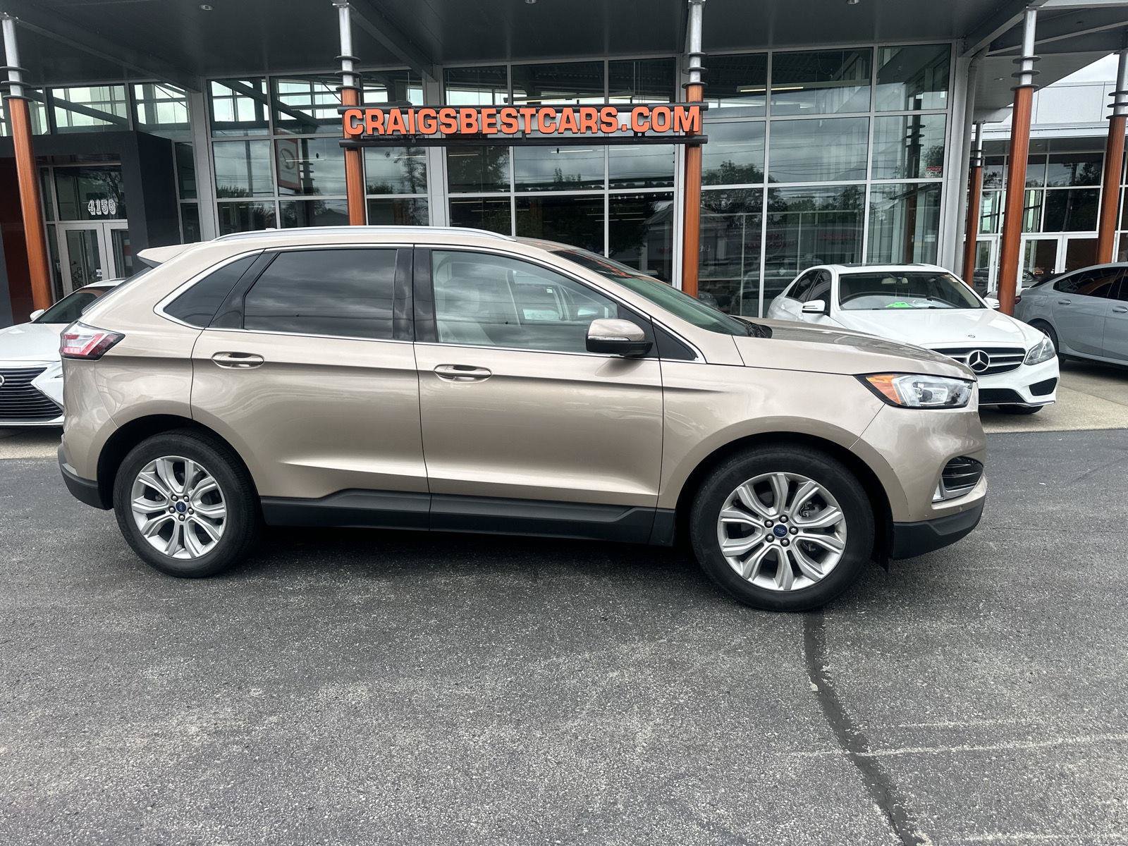 Used 2020 Ford Edge Titanium FWD image 1