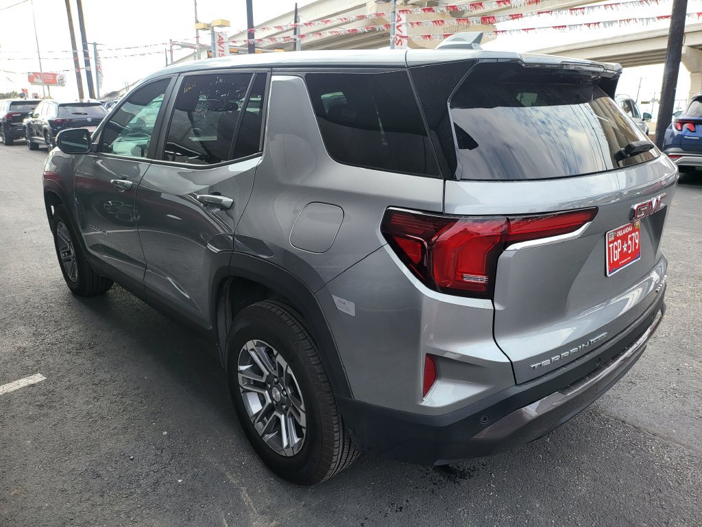 Used 2026 GMC Terrain Elevation AWD/4WD image 9
