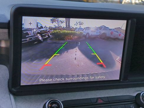 Used 2022 Ford Maverick XLT image 19