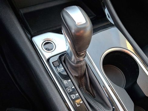 Used 2020 Nissan Altima 2.5 SV image 15