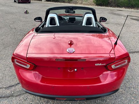 Used 2017 FIAT 124 Spider Lusso image 11