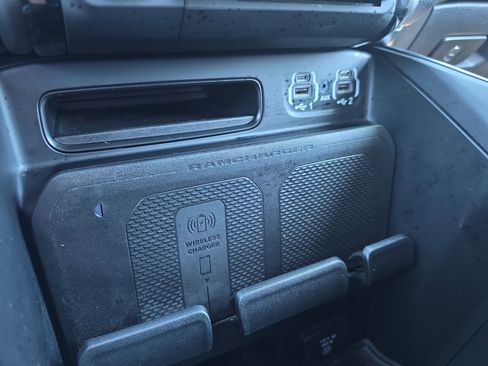 Used 2024 RAM 2500 Laramie w/ Night Edition AWD/4WD image 34