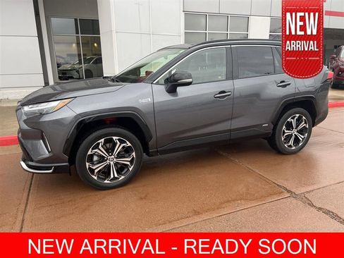 Used 2024 Toyota RAV4 XSE w/ Weather Package AWD/4WD image 1