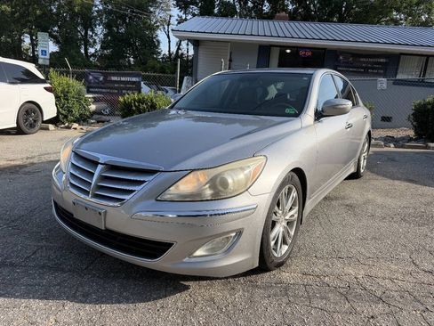 Used 2012 Hyundai Genesis 3.8 w/ Premium Pkg RWD image 1