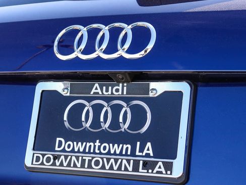 Used 2025 Audi Q3 2.0T Premium w/ Convenience Package image 11