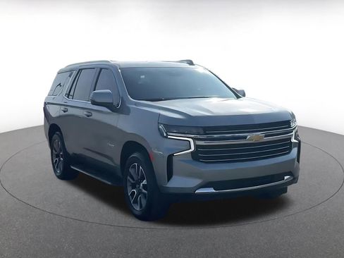 Used 2023 Chevrolet Tahoe LT w/ Luxury Package image 3