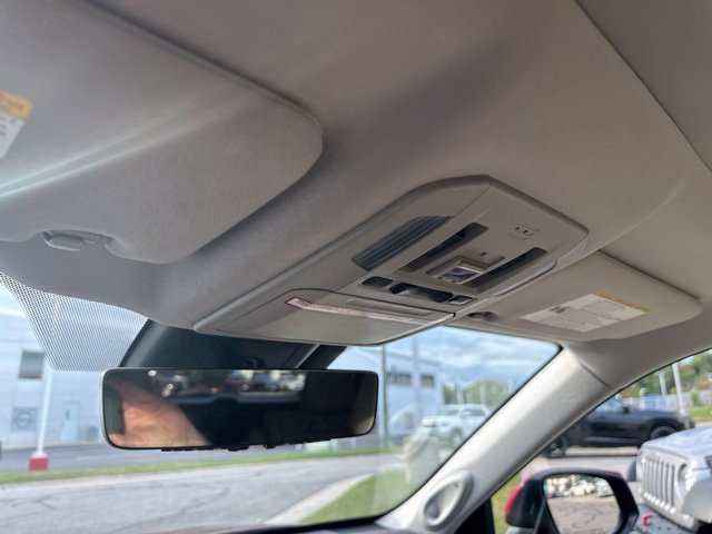 Used 2021 Toyota Highlander Platinum AWD/4WD image 25