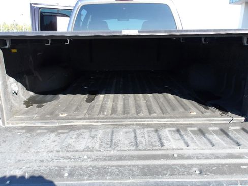 Used 2004 Ford F250 Lariat AWD/4WD image 11