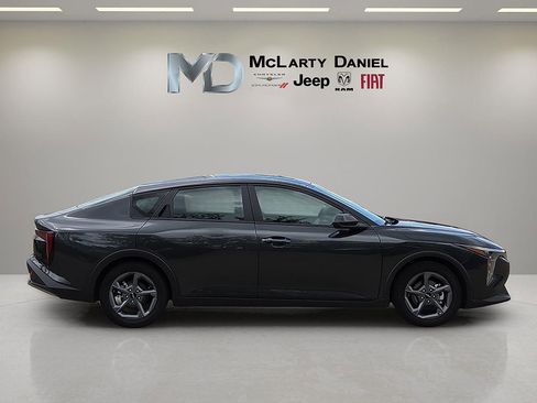 Used 2025 Kia K4 FWD image 6