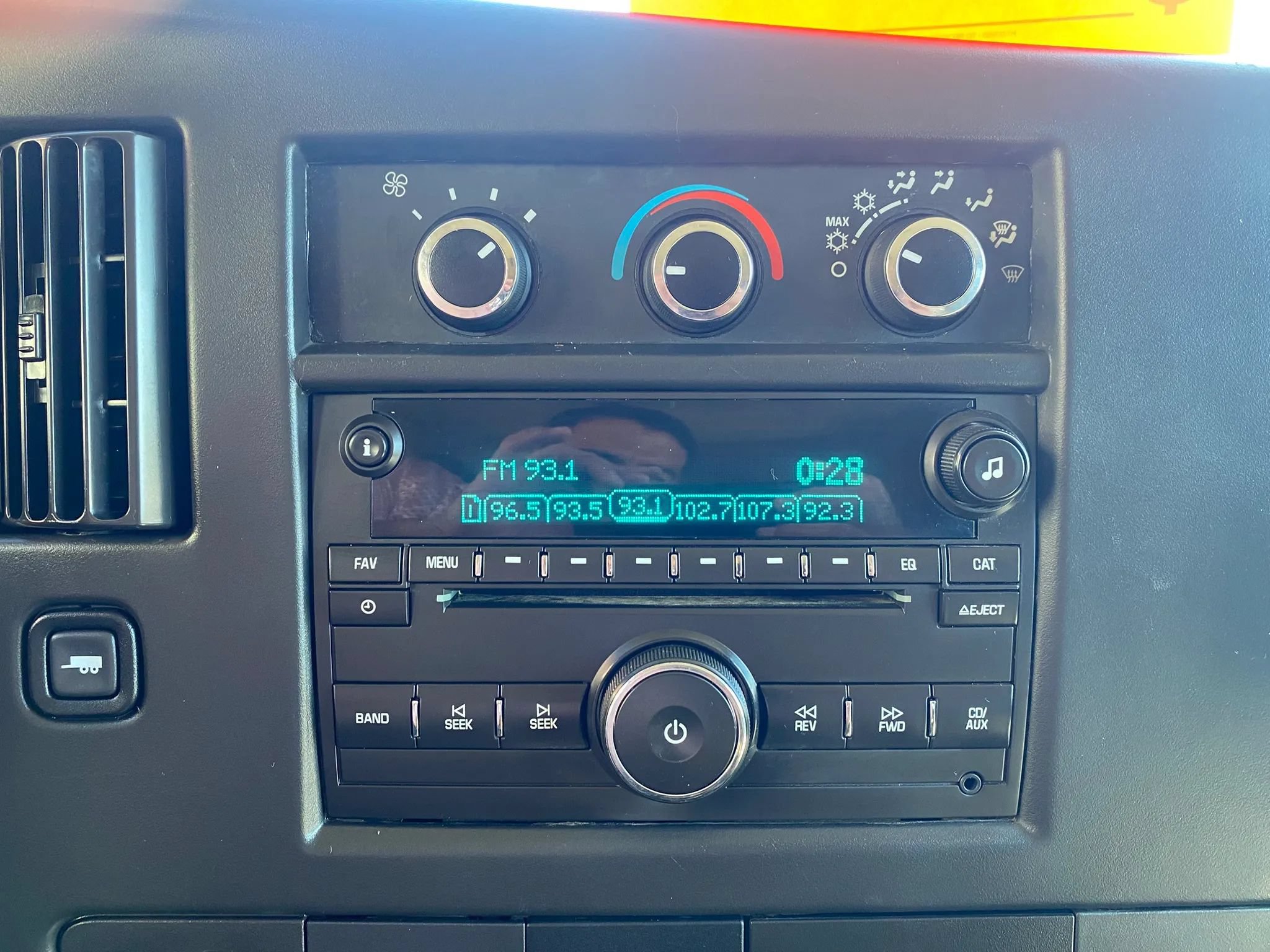 Used 2016 Chevrolet Express 3500 LS w/ Chrome Appearance Package RWD image 13