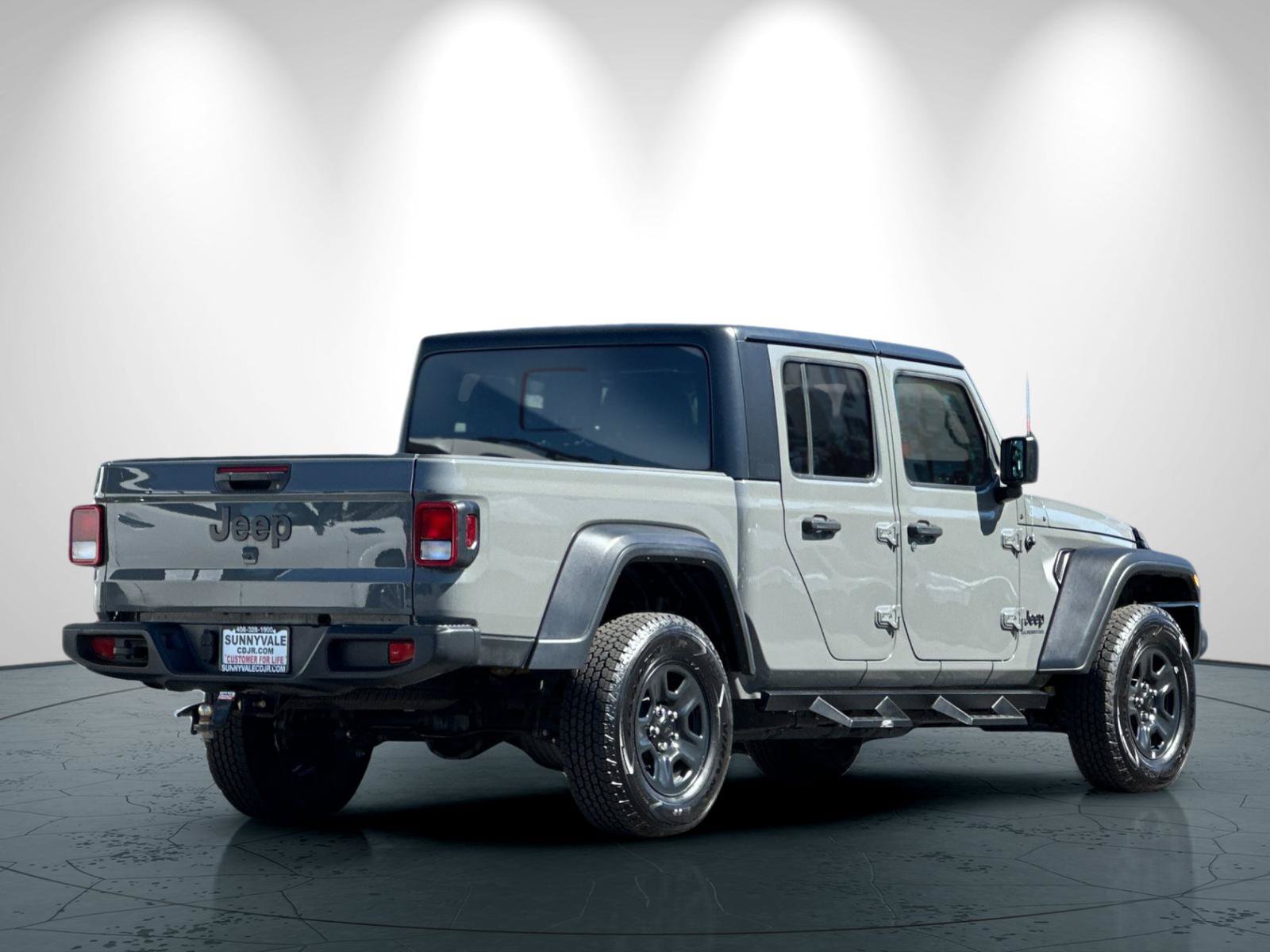 Used 2022 Jeep Gladiator Sport w/ Trailer Tow Package AWD/4WD image 4