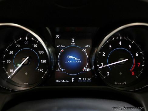 Used 2020 Jaguar XF Prestige image 17