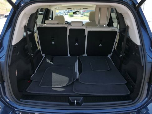 Used 2022 Mercedes-Benz GLB 250 4MATIC image 24