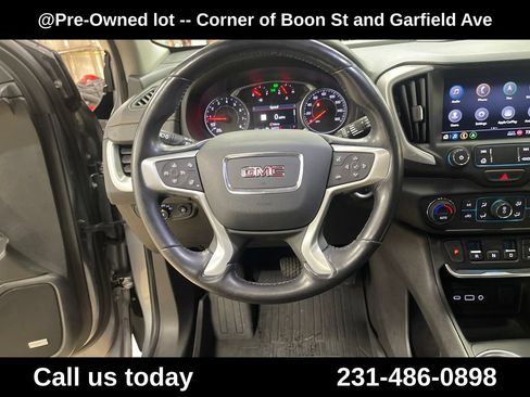 Used 2020 GMC Terrain SLT w/ Preferred Package AWD/4WD image 17