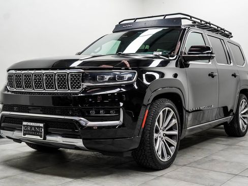 Used 2022 Jeep Grand Wagoneer Series II w/ Convenience Group III image 5