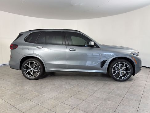 New 2026 BMW X5 xDrive40i w/ M Sport Package AWD/4WD image 8