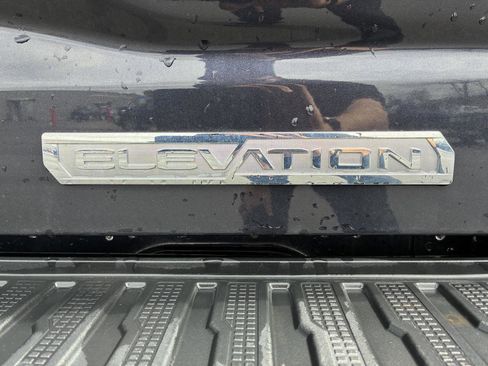 Used 2023 GMC Sierra 1500 Elevation image 13