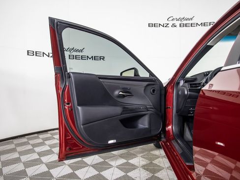 Used 2021 Lexus ES 300h w/ Premium Package FWD image 17