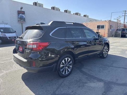 Used 2017 Subaru Outback 2.5i Limited AWD/4WD image 7
