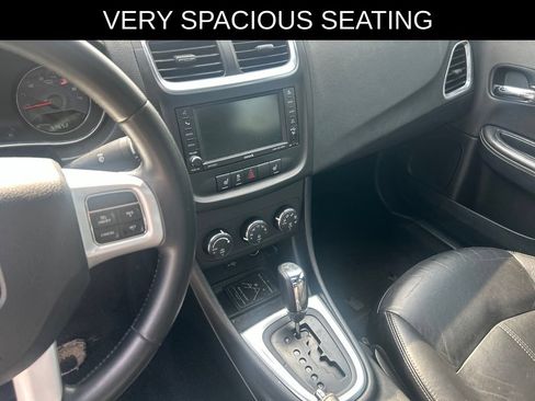 Used 2014 Dodge Avenger SXT w/ Sun/Sound Group FWD image 10
