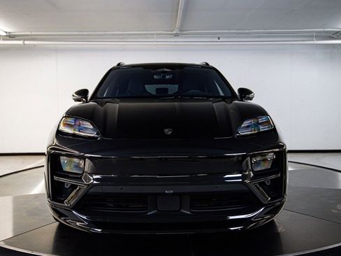 Certified 2025 Porsche Macan Turbo Electric image 10