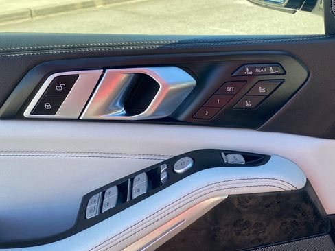 Used 2024 BMW X7 xDrive40i w/ Executive Package image 37