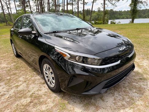 Used 2024 Kia Forte LX FWD image 6