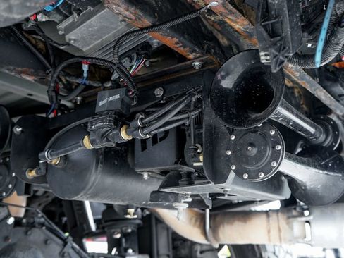 Used 2020 Chevrolet Silverado 2500 LTZ w/ LTZ Convenience Package image 58