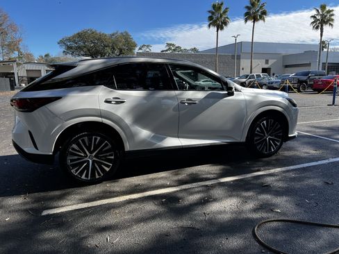 Certified 2025 Lexus RX 350 Premium Plus image 10