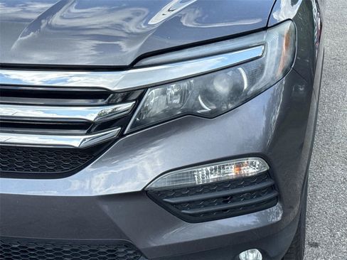 Used 2016 Honda Pilot Touring image 9