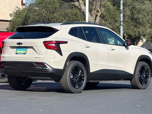 New 2026 Chevrolet Trax ACTIV w/ Driver Confidence Package image 3