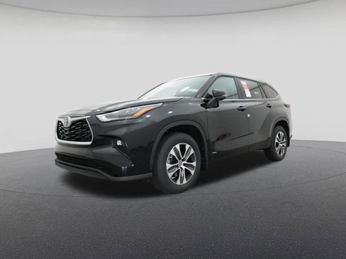 New 2026 Toyota Highlander XLE AWD/4WD image 17