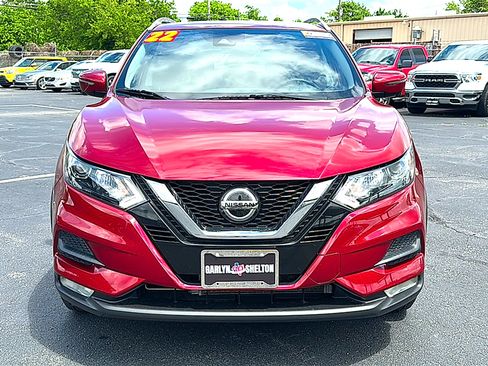 Used 2022 Nissan Rogue Sport SV w/ Technology Package FWD image 11
