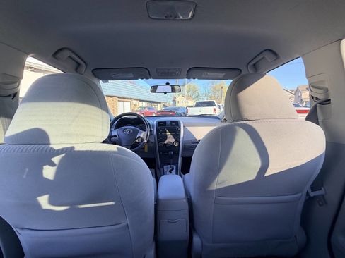 Used 2010 Toyota Corolla LE FWD image 24