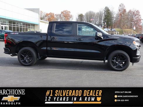 Used 2022 Chevrolet Silverado 1500 RST image 1
