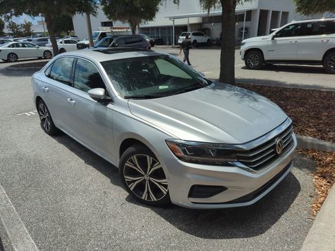 Used 2020 Volkswagen Passat 2.0T SEL FWD image 1